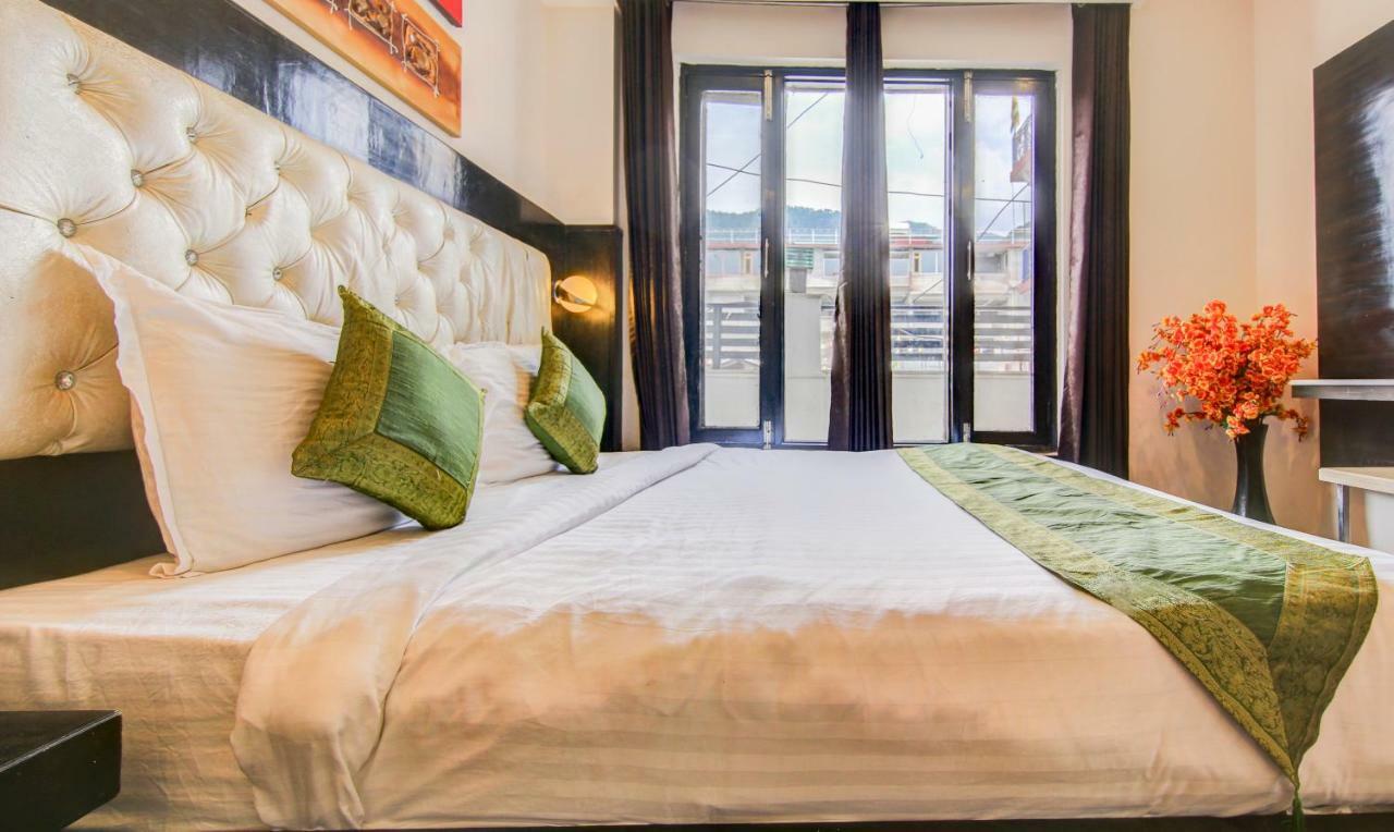 Treebo Trend Lavish Inn Dharamshala Ngoại thất bức ảnh