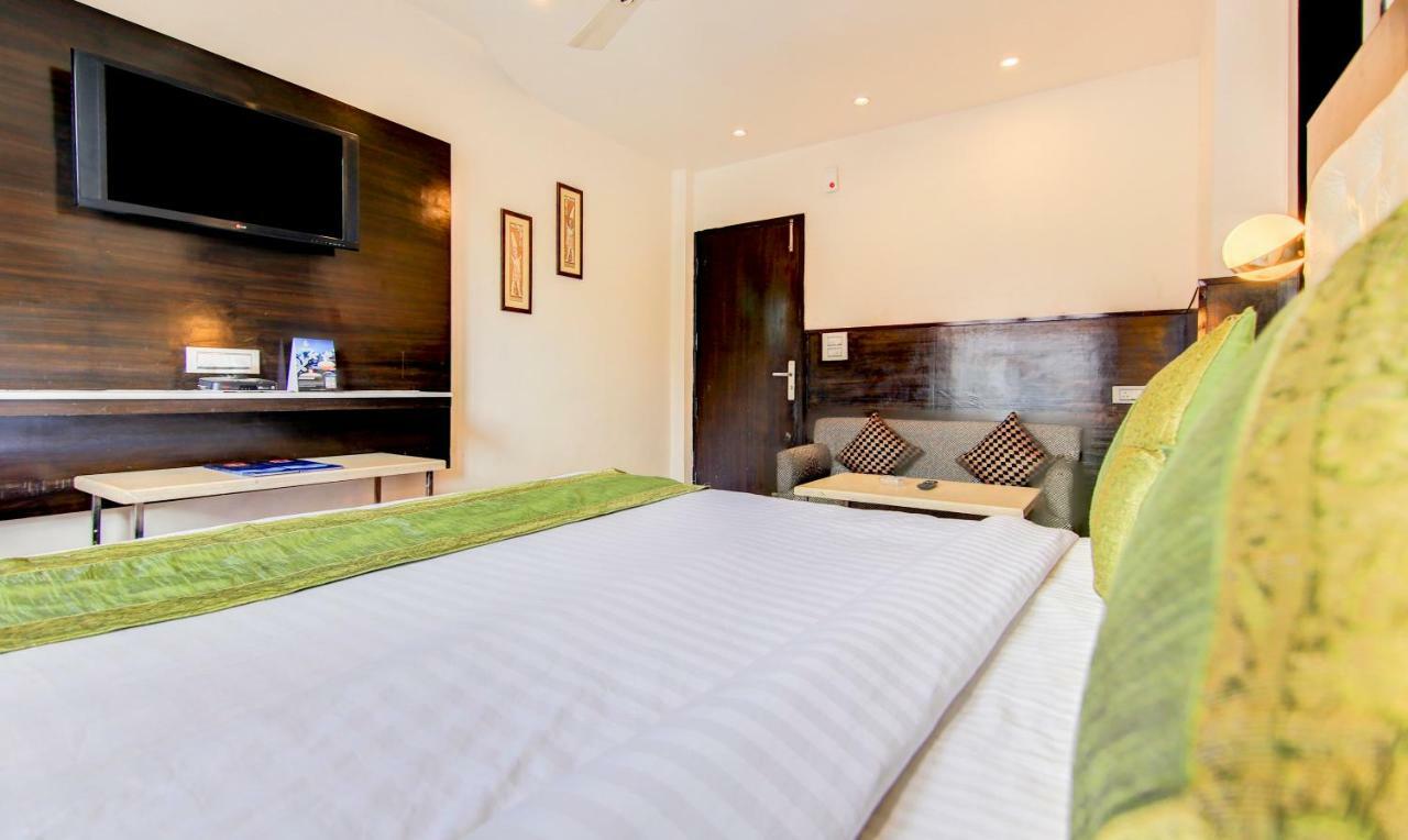 Treebo Trend Lavish Inn Dharamshala Ngoại thất bức ảnh