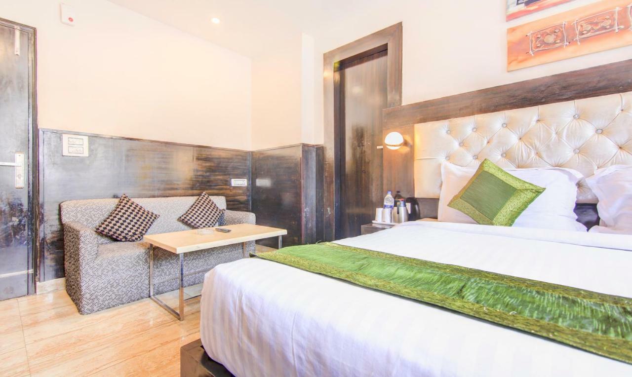 Treebo Trend Lavish Inn Dharamshala Ngoại thất bức ảnh
