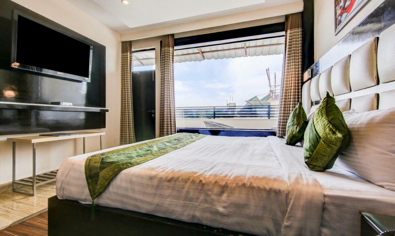 Treebo Trend Lavish Inn Dharamshala Ngoại thất bức ảnh