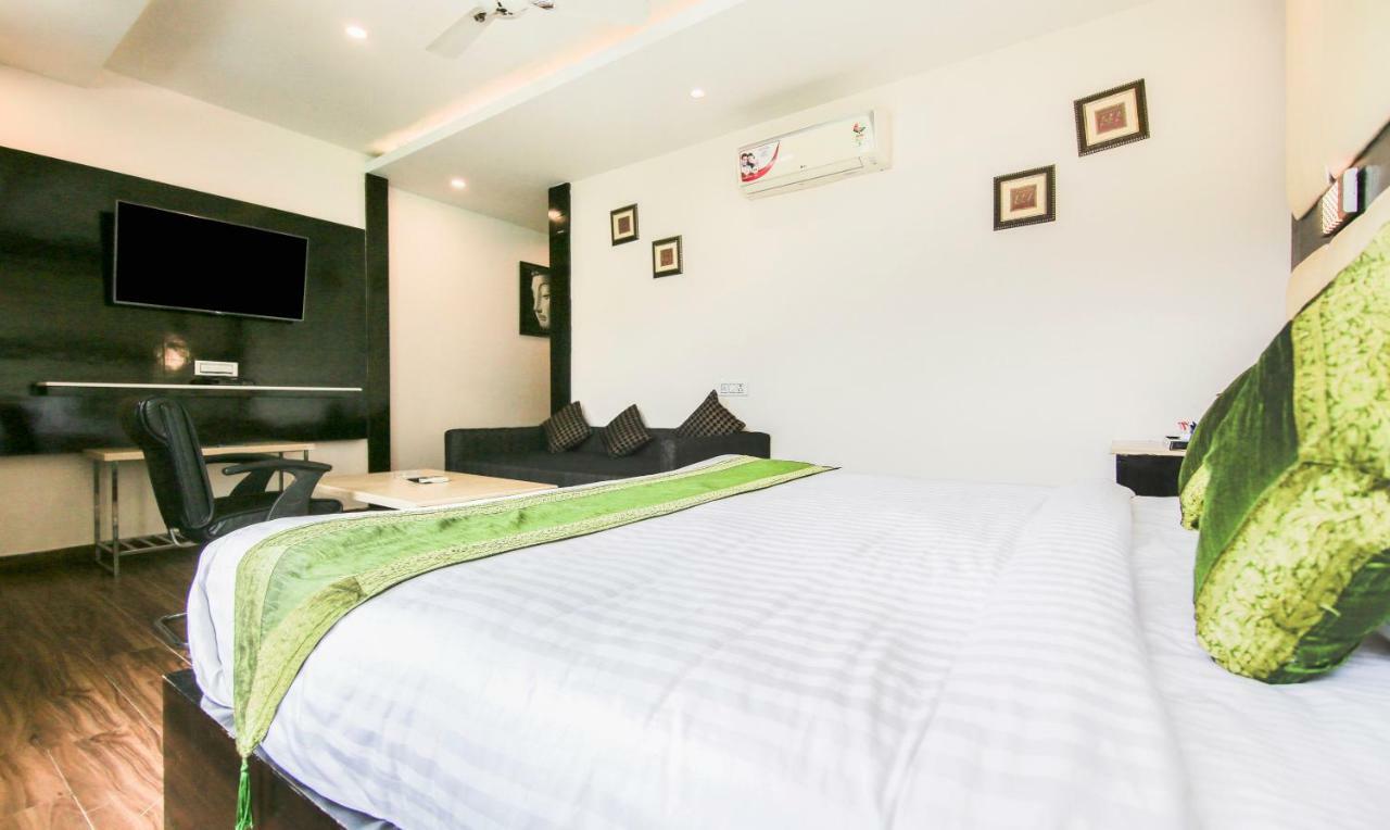 Treebo Trend Lavish Inn Dharamshala Ngoại thất bức ảnh