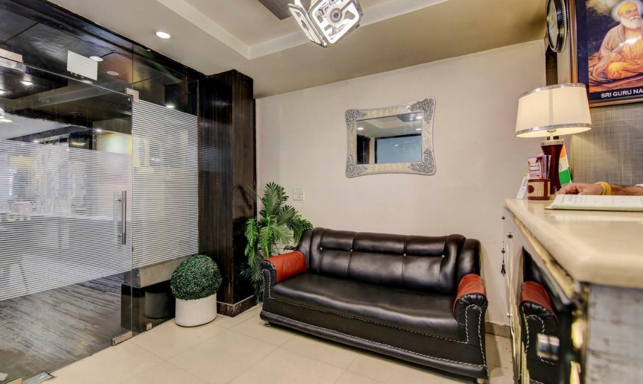 Treebo Trend Lavish Inn Dharamshala Ngoại thất bức ảnh
